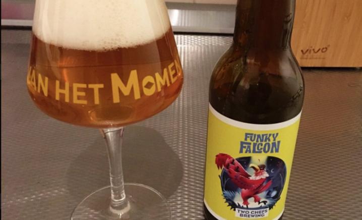 two chefs brewing funcky falcon in glas